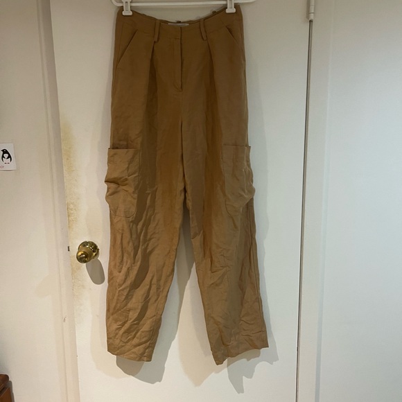 Sovere Nouvelle Linen Cargo Pants. - Picture 5 of 11